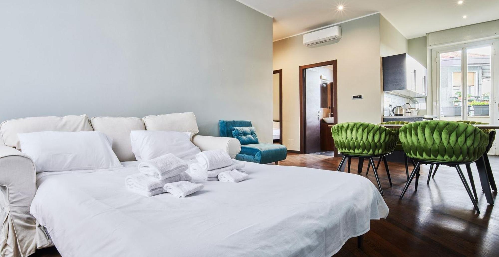 Sant'Ambrogio Charme Apartment มิลาน ภายนอก รูปภาพ